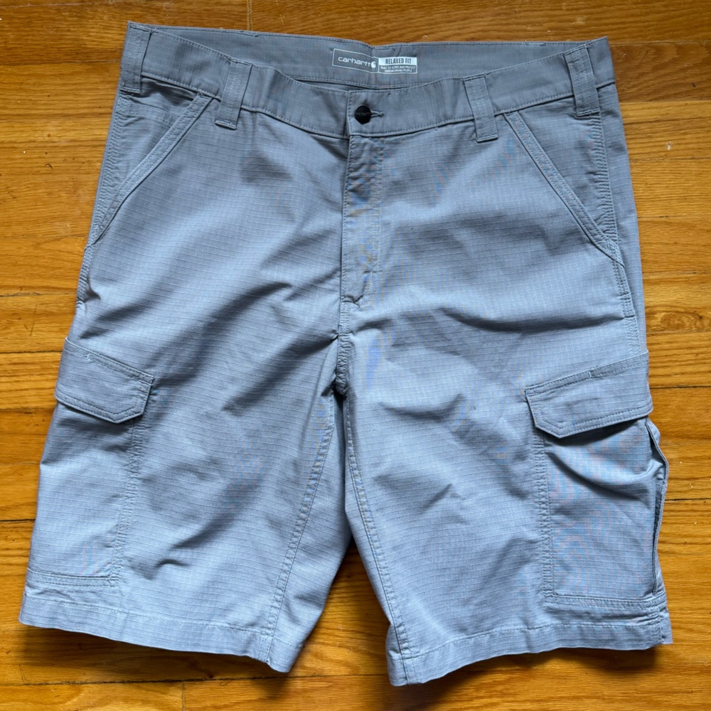NWOT Carhartt Men’s Light Gray Cargo Utility Shorts Size 38 8" Inseam